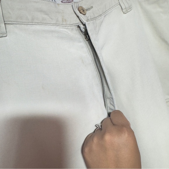 Tommy Bahama Cargo Shorts Cream Men Size 36 - Picture 3 of 7